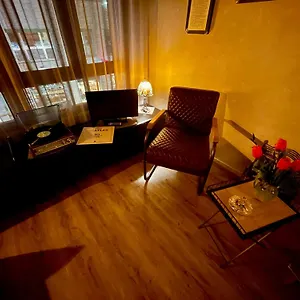 https://la-maison-nel-cuore-di-genova.hotelitalianriviera.com