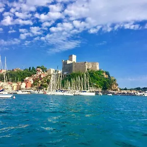 https://casabarbara.hotelitalianriviera.com
